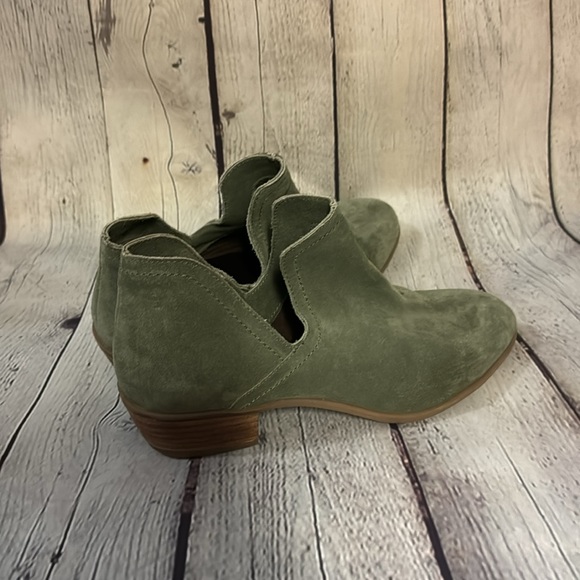 Diba Green Booties - Picture 2 of 8